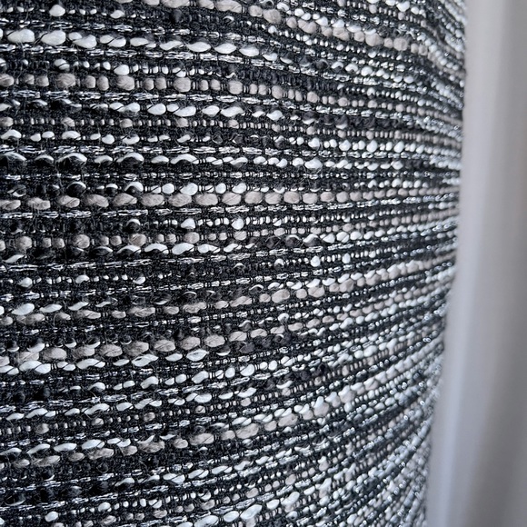 Tahari Tweed Skirt - Picture 5 of 5